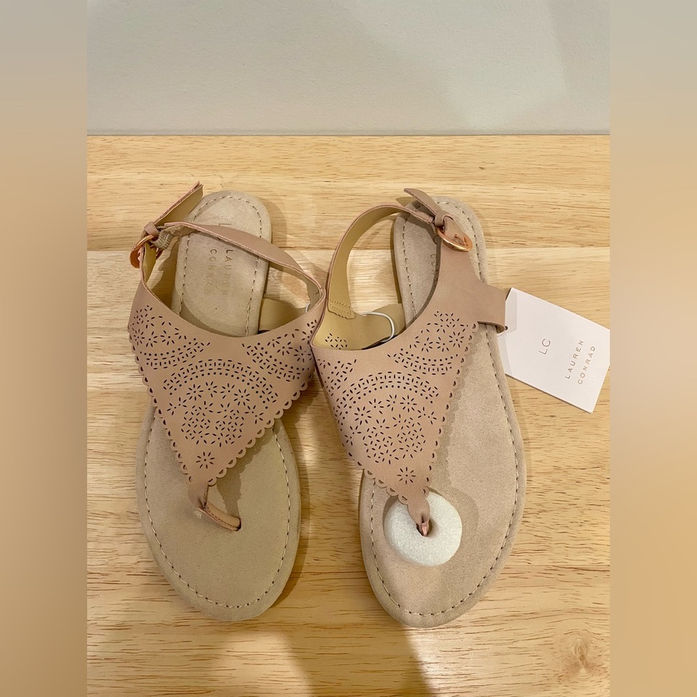 New LC Lauren Conrad Women's Tan Cutout Sandals